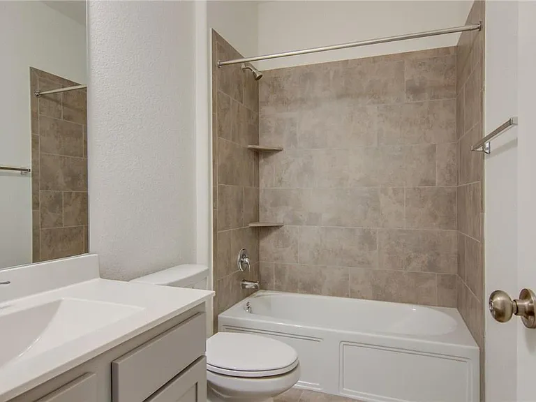 244 Glen Arbor Dr — Photo 18