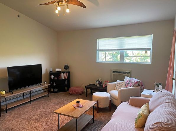 400 Cunat Blvd APT 3C