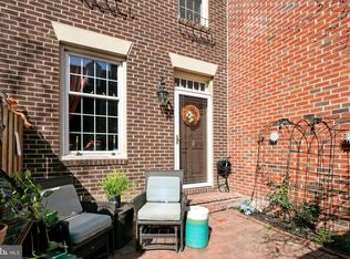 653 S Columbus St, Alexandria, VA