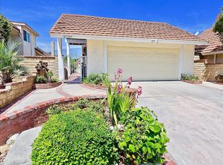 27137 Rio Bosque Dr, Santa Clarita, CA 91354