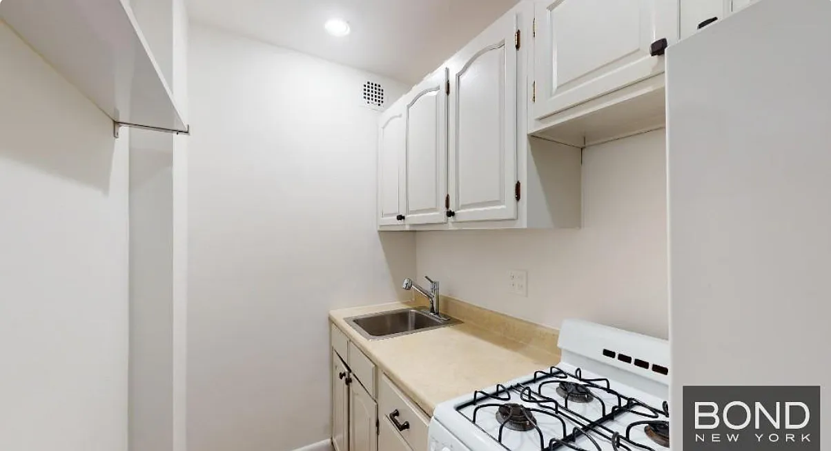 155 East 88th Street — Photo 3