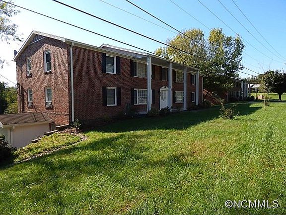 4th image of 24 Brookside Dr