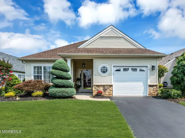 3 El Greco Drive, Manchester, NJ 08759
