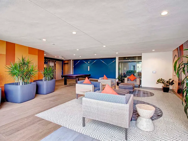 The Alamitos — Photo 19