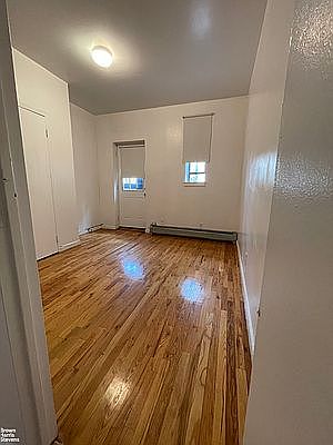 4th image of 463 17th St APT 1