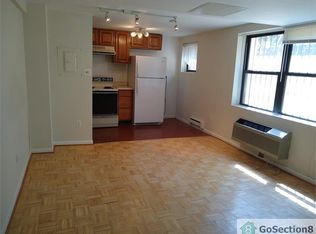 637 3rd St NE APT B4, Washington, DC 20002
