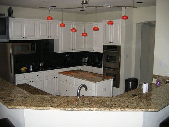 Kitchen Granite/Stainless