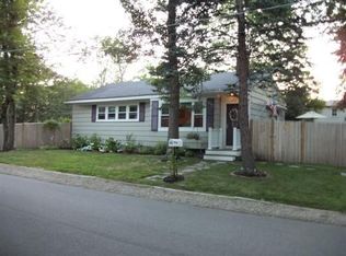 10 Morrow St, Mansfield, MA 02048