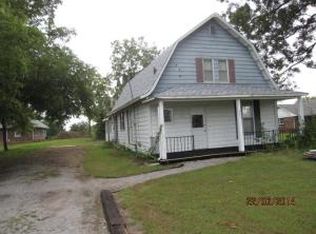 906 Cleveland Ave, Fulton, MO 65251