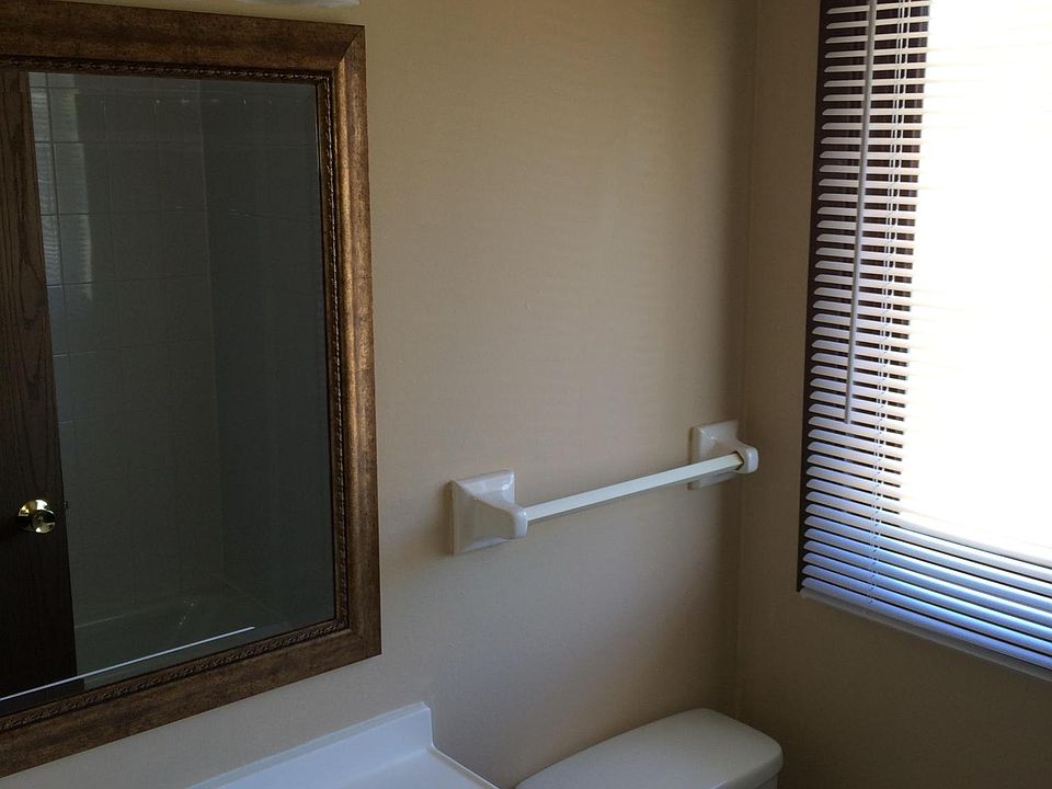1st image of 601-619 8th Ave S #605