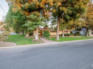 220 Oakbank Rd, Bakersfield, CA 93304
