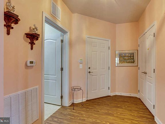 2nd image of 1405 Wigeon Way Unit 101
