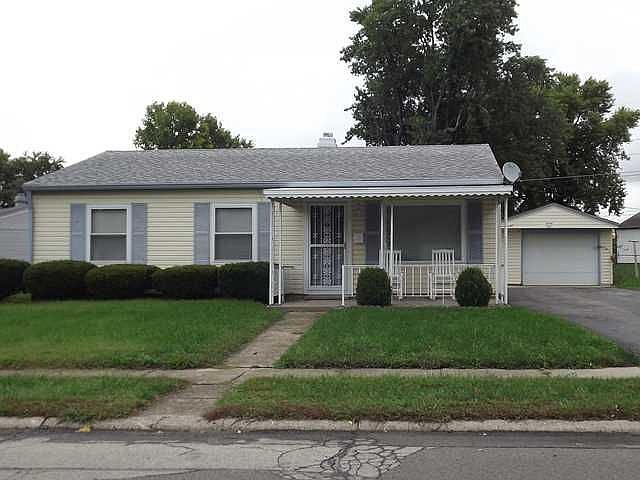 1st image of 802 Eberhart Dr