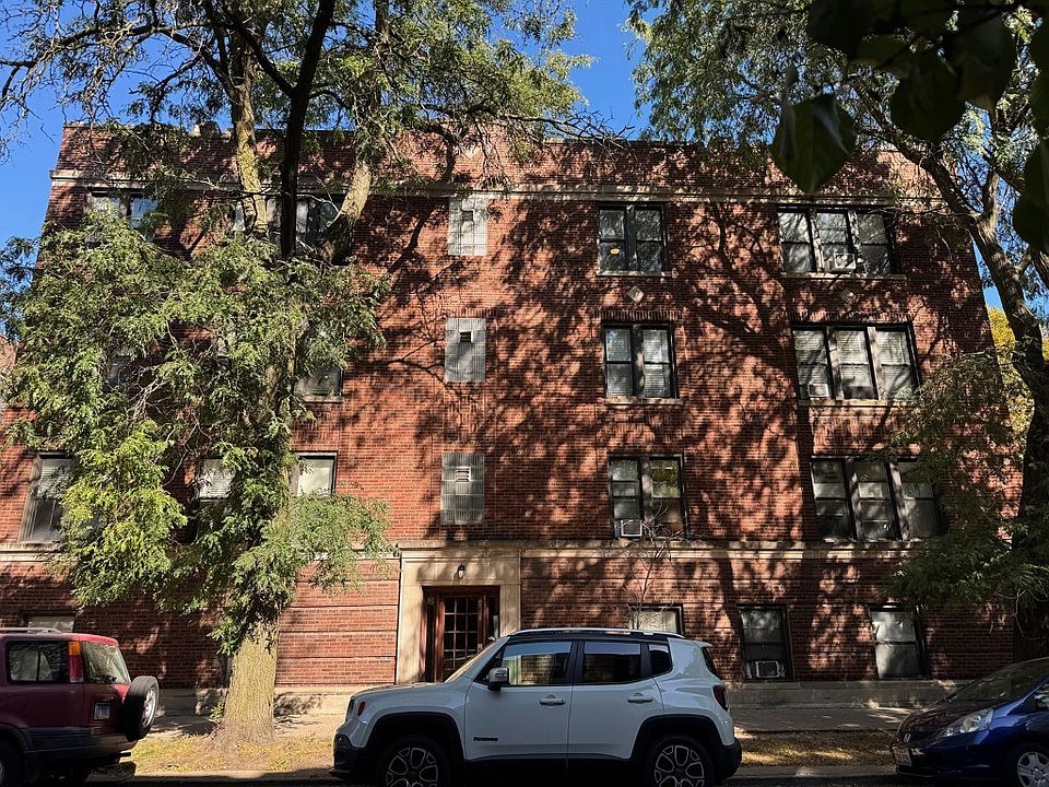 1st image of 1040 W Catalpa Ave APT 3E