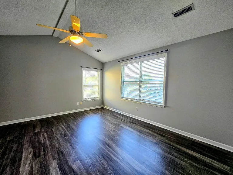 1566 Clark Sound Cir — Photo 8