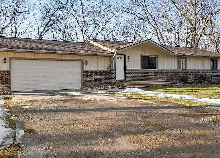 11816 Highridge Dr — Photo 35