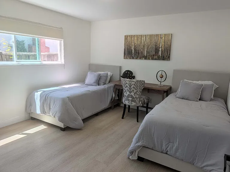 22434 Salem Ave #B — Photo 18