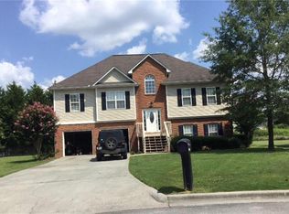 124 Summerfield Ln NE, Calhoun, GA 30701