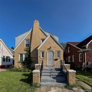 11824 Wilshire Dr, Detroit, MI, 48213
