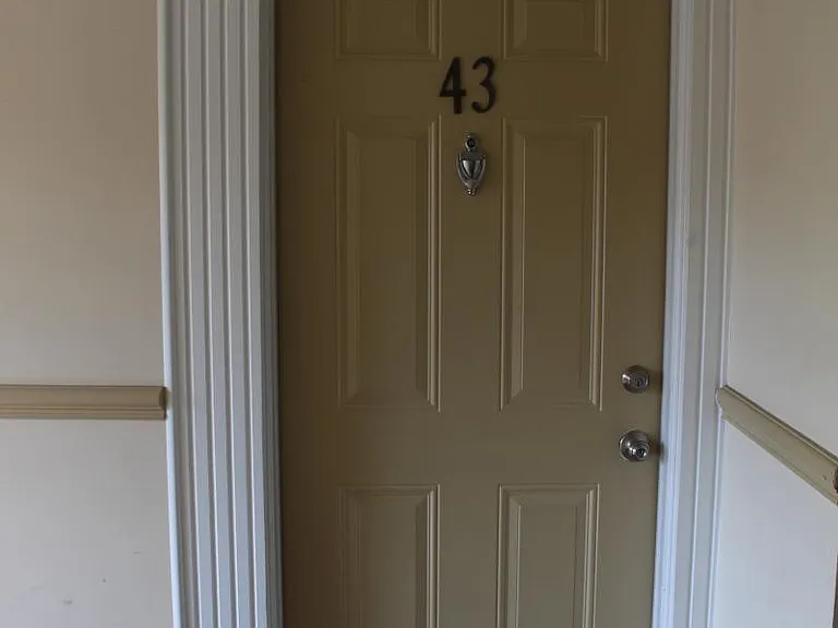 2311 Walton Blvd #43 — Photo 4