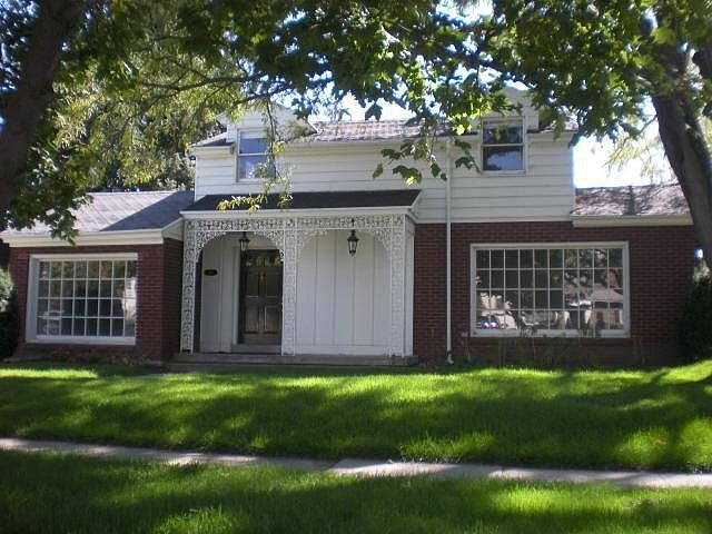 2nd image of 1866 Kensington Ave