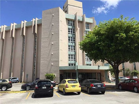 3rd image of 9682 Fontainebleau Blvd APT 408