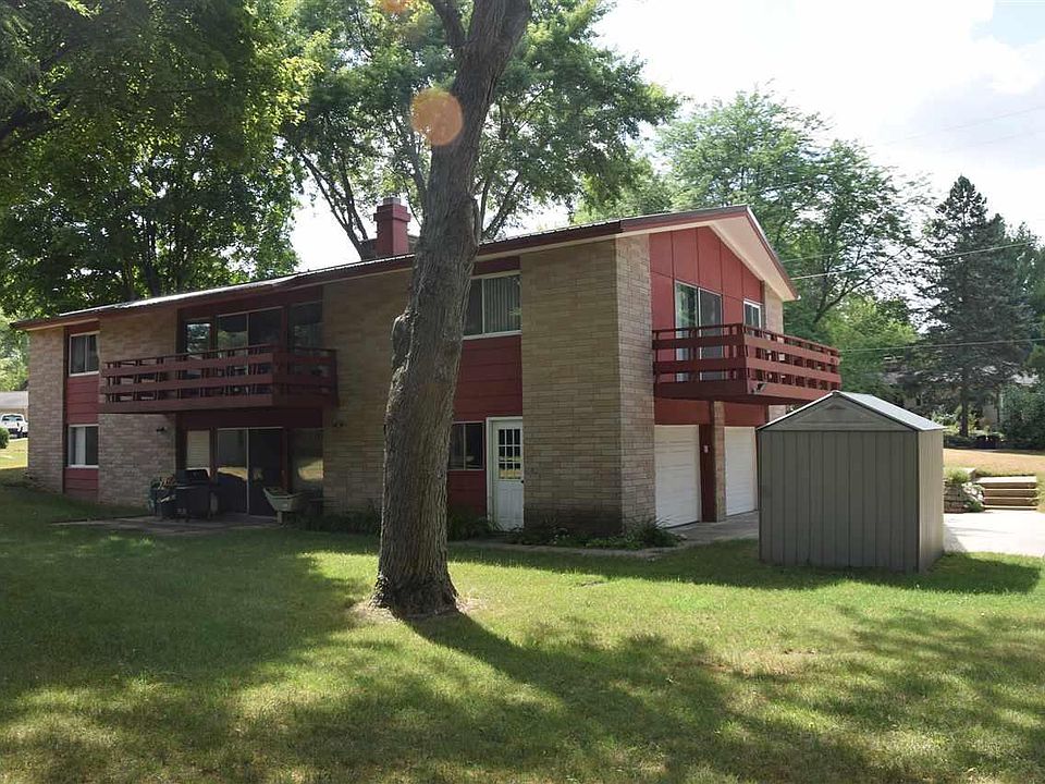 1st image of 401 Crescent Dr