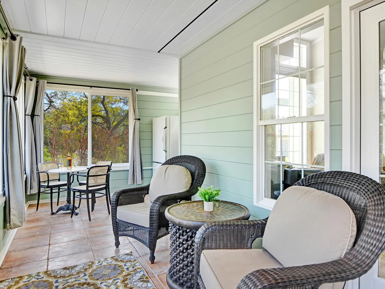 4 bed, 3493 sqft, $12,000 — Photo 3