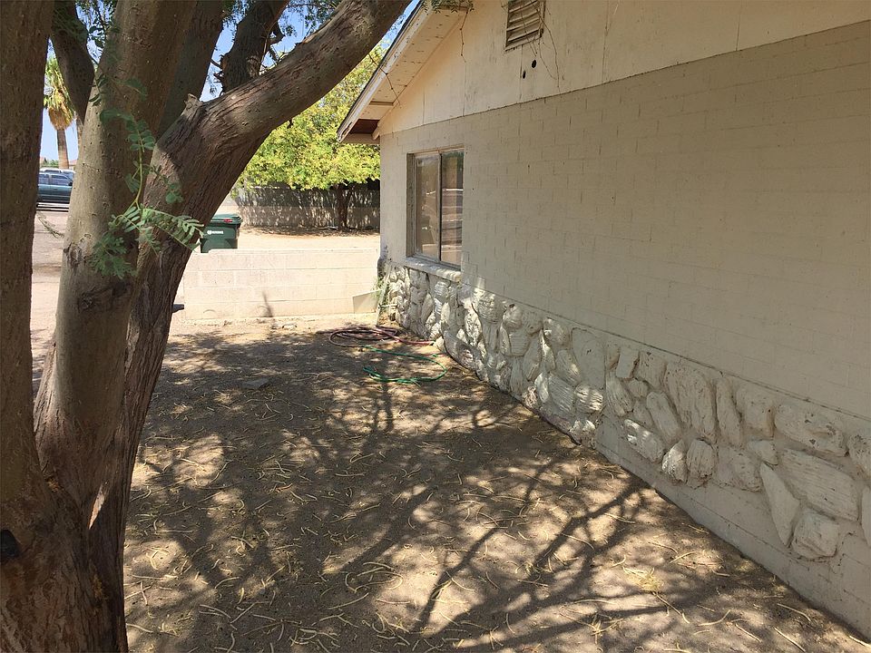 1st image of 814 E Siesta Dr APT 1