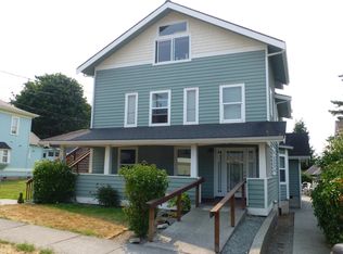 509 4th St APT 102, Anacortes, WA 98221