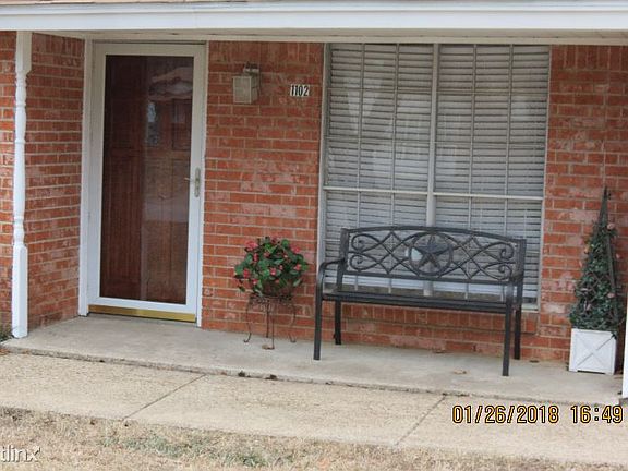 3rd image of 1102 Wildwood Dr
