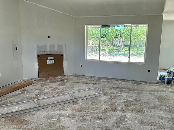 3rd image of 45215 Fairchild Rd