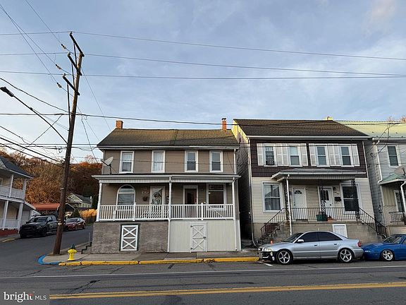 2nd image of 45 W Grand Ave