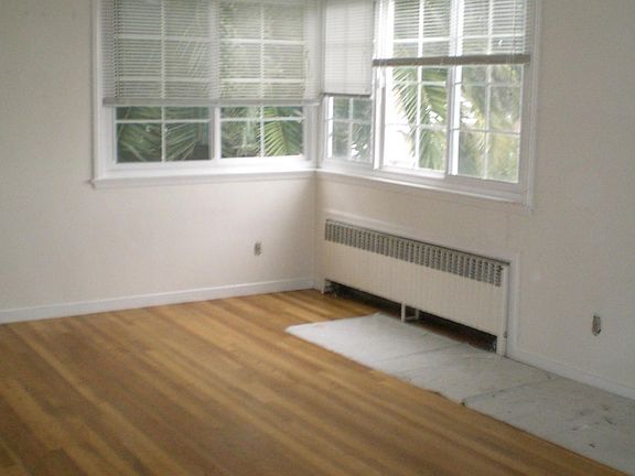 2nd image of 1450 Lincoln Ave Unit 3