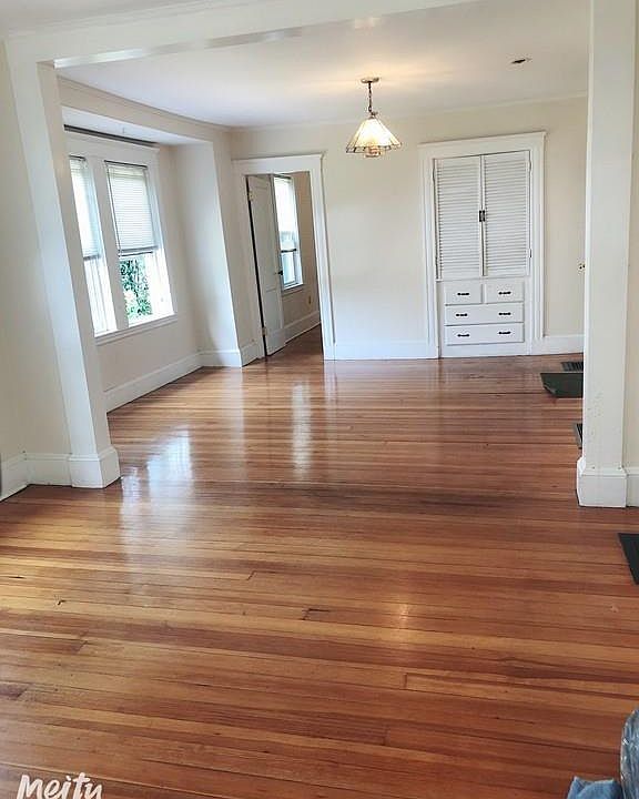 1st image of 22 Florence St #1