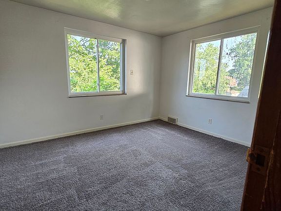 4th image of 1400 Center Ave #67