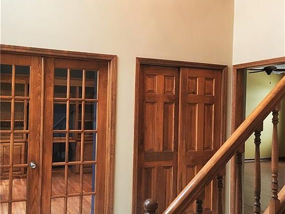 3rd image of 55 Ashwood Ln