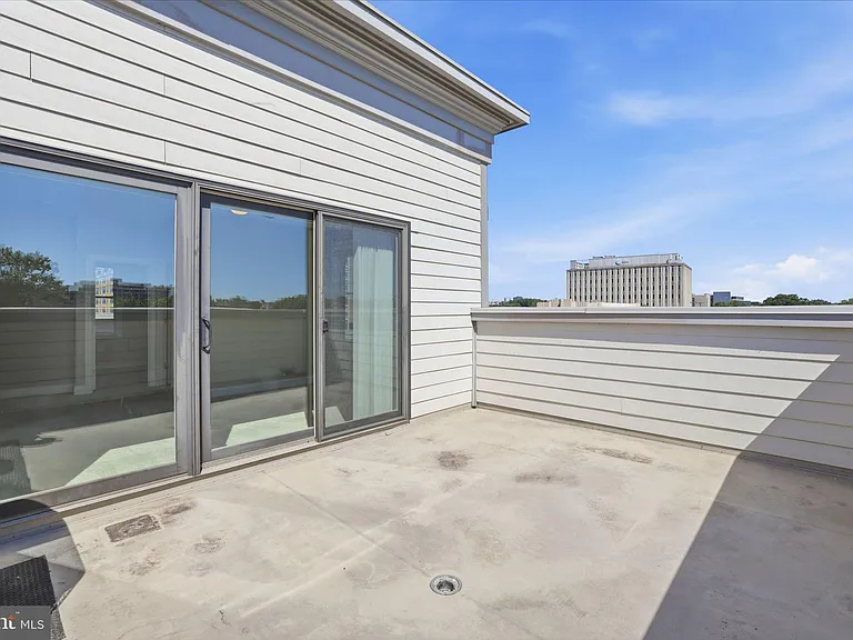 1100 S Edgewood St — Photo 51