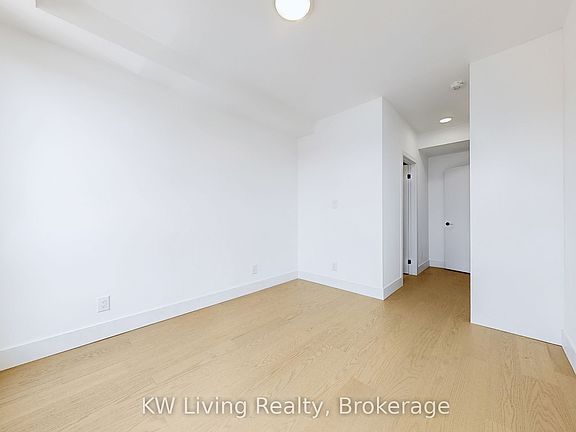 3rd image of 33 Kirknewton Rd #101