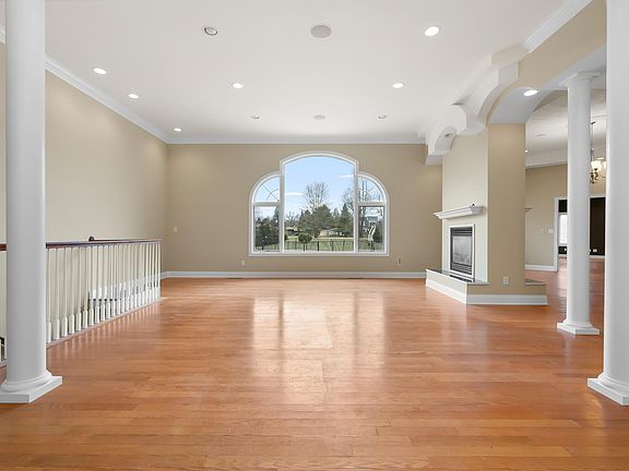 4th image of 208 Minges Hills Dr