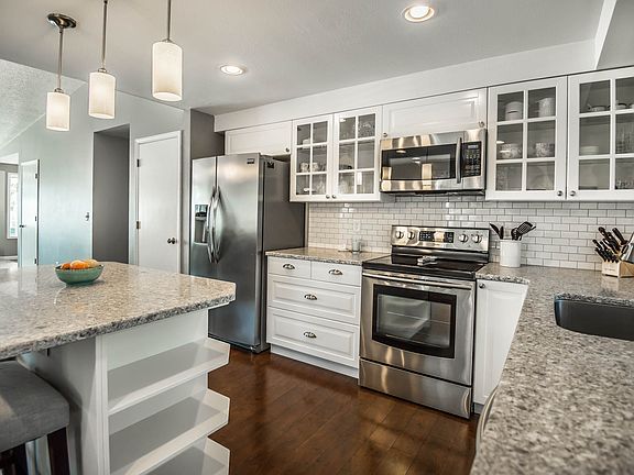 4th image of 11454 SW Twin Park Pl