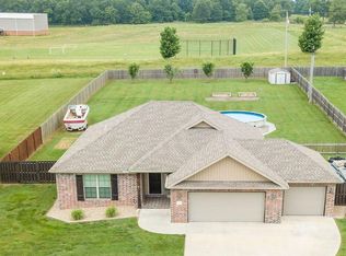 8663 S Ruth Ln, Bentonville, AR 72712