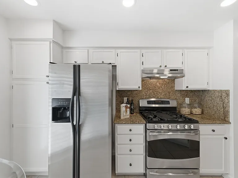 6349 Holly Gillingham Ln — Photo 15
