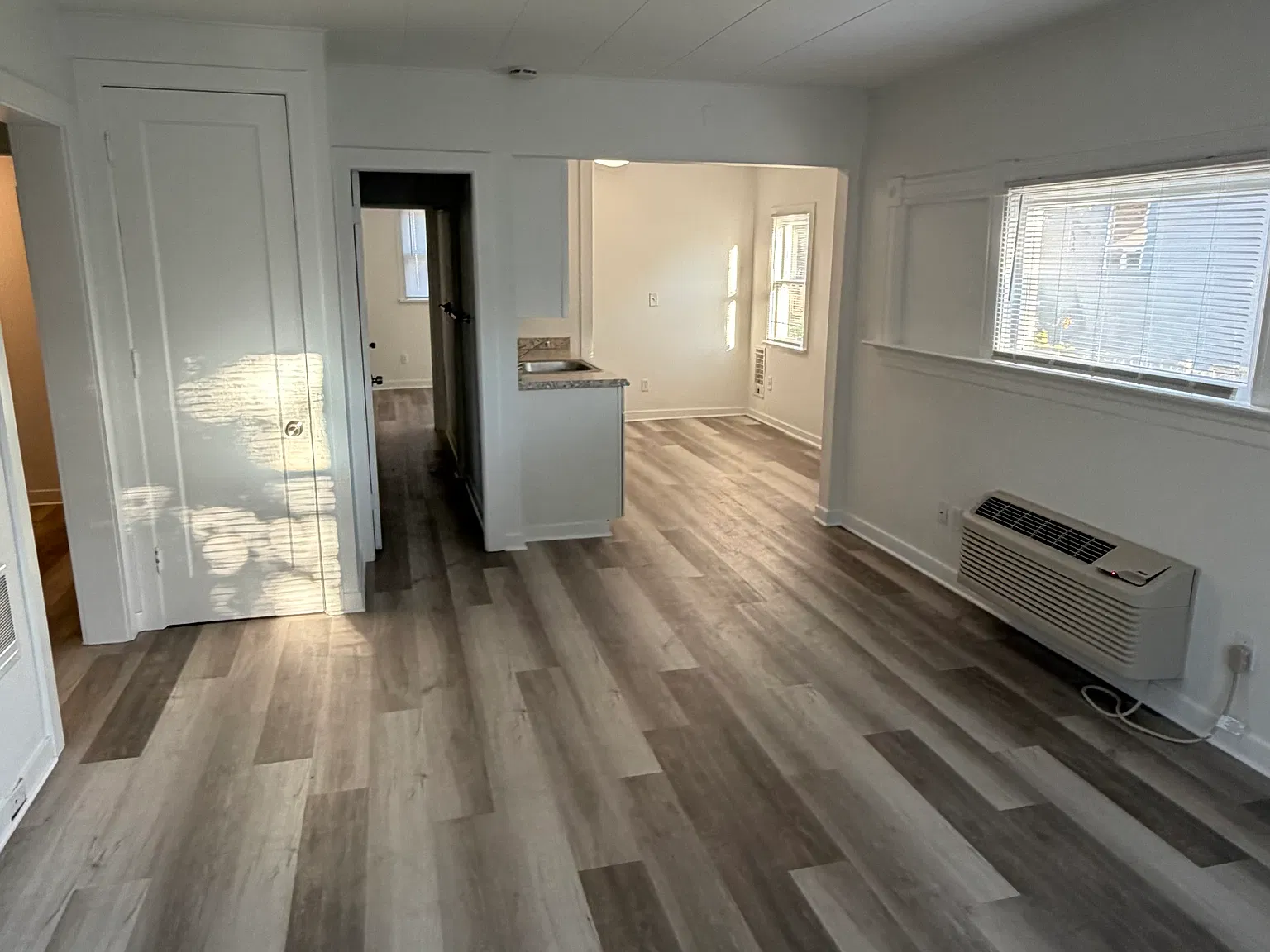 309 E Sumach St — Photo 3