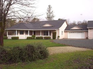 155 Castle Creek Rd, Grants Pass, OR 97526