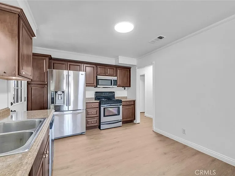 18515 Los Machos Dr — Photo 9