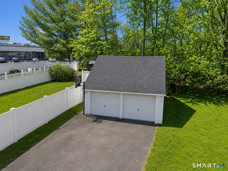 155 Beardsley Ave — Photo 14