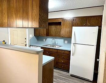 3rd image of 3701 Robinhood Dr APT 1B