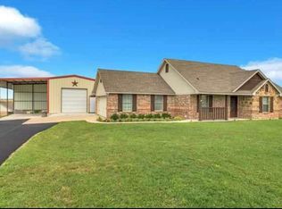 171 Ridge Top Dr, Decatur, TX 76234