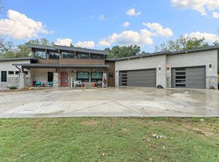 195 W Pickens Rd, Pea Ridge, AR 72751